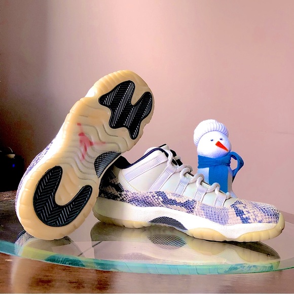 BLACK FRIDAY 35% SALE! Nike Air Jordan 11 Low Light Bone Snakeskin